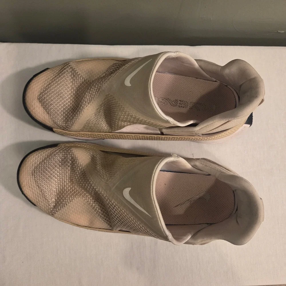 Nike Women's Go FlyEase Easy On/Off Sneakers, Size 8.5,‎ Light Tan Cream